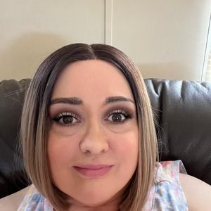 Meet your Posher, Daniela